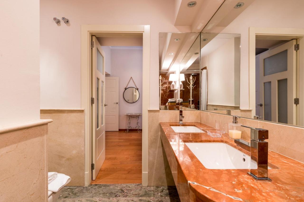 Quevedo Suite Seville Ngoại thất bức ảnh