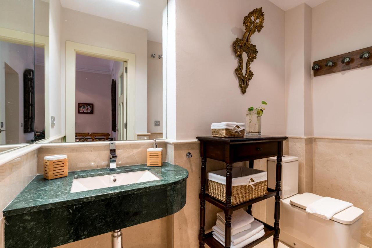 Quevedo Suite Seville Ngoại thất bức ảnh